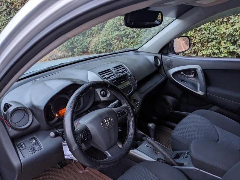 Toyota RAV4 2010 — Kigali Car Hire